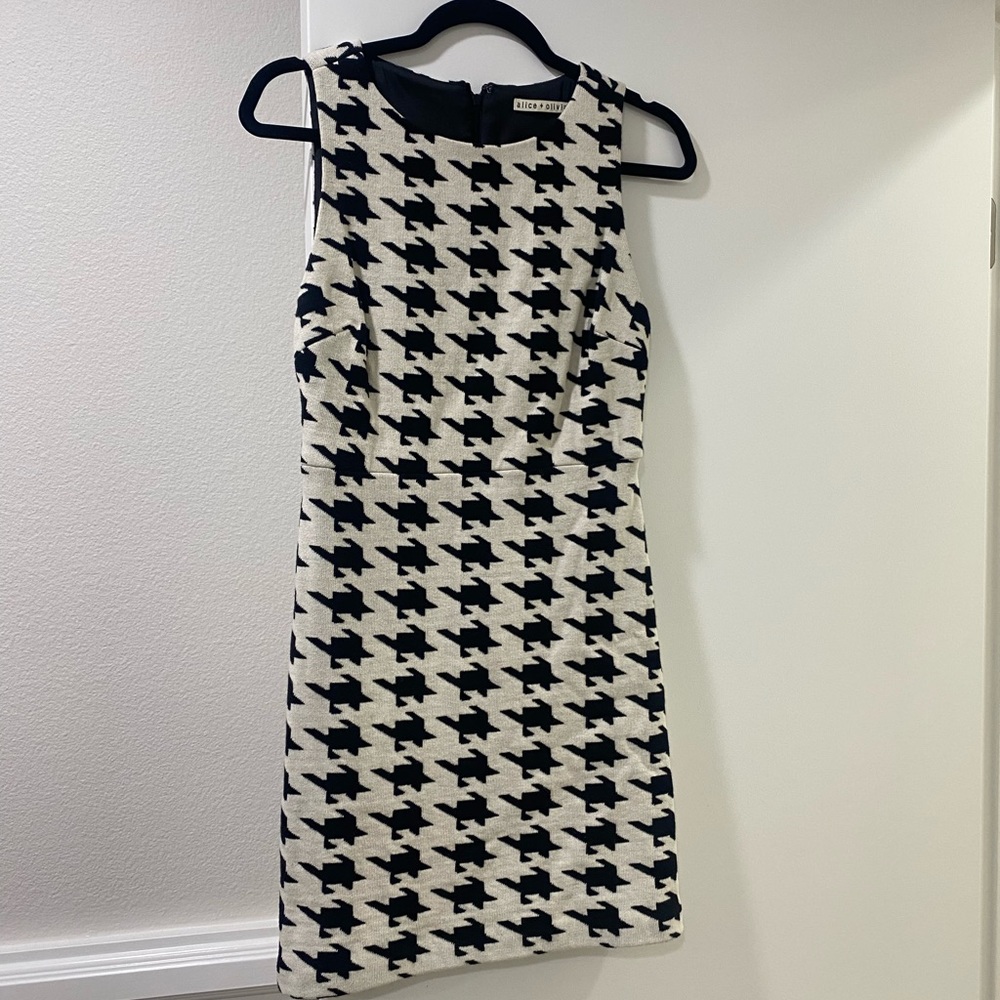 Alice & Olivia black and white mini dress